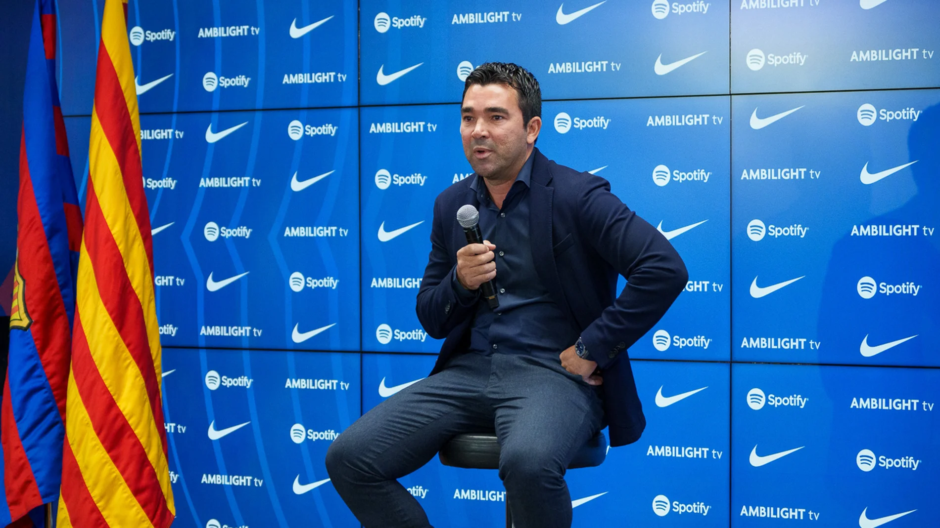 Deco: "Xavi nos da tranquilidad por su forma de pensar y se ha ganado su continuidad"
