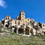 La ciudad medieval maldita y abandonada tras varios terremotos bíblicos que sólo unos pocos pueden visitar
