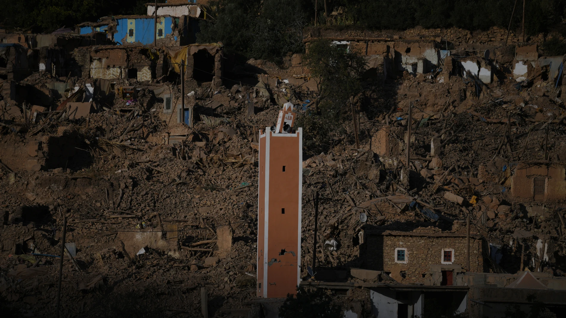 Un edificio del pueblo desaparecido, a 14 de septiembre de 2023, en Tiksit, provincia de Chichaua, región de Marrakech-Safi (Marruecos). En esta aldea, que ya no existe tras el seísmo, residían 350 habitantes de los que 77 han muerto o desaparecido. Tiksit se encuentra en la provincia más castigada por el terremoto de magnitud 6,8 en la escala de Richter, que sacudió el pasado 8 de septiembre la zona del Alto Atlas de Marruecos, y que ha dejado hasta el momento alrededor de una treintena de r...