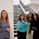Barcones se reúne con varias jóvenes en Salamanca