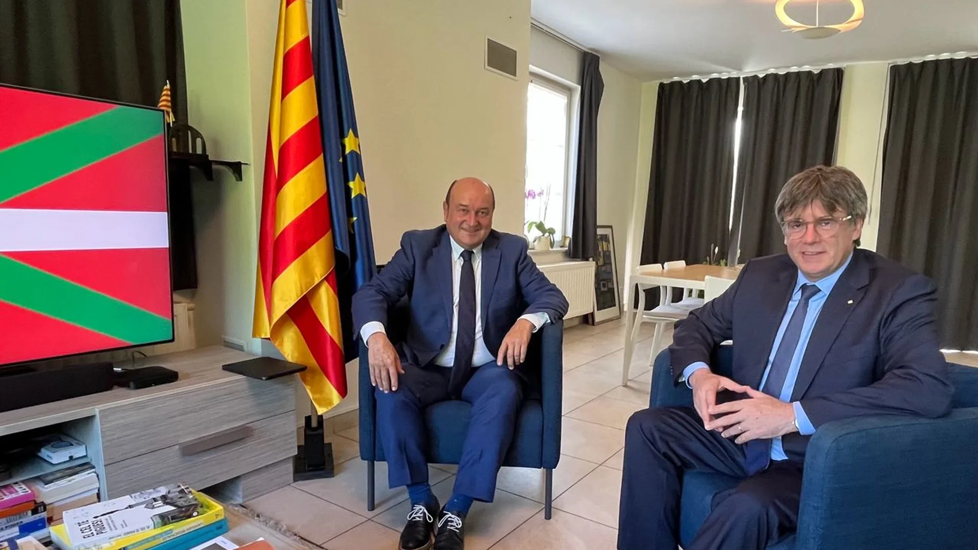 Andoni Ortuzar y Carles Puigdemont en Waterloo