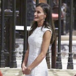 La Reina Letizia a su llegada a la Catedral de Santa María la Real de Pamplona