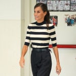 La reina Letizia, durante la inauguración oficial de apertura del curso escolar 2023/2024, en el colegio de Infantil y Primaria Camiño Inglés