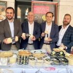 Carnero inaugura la feria del queso de Villalón junto a Conrado Íscar o David Esteban, entre otros