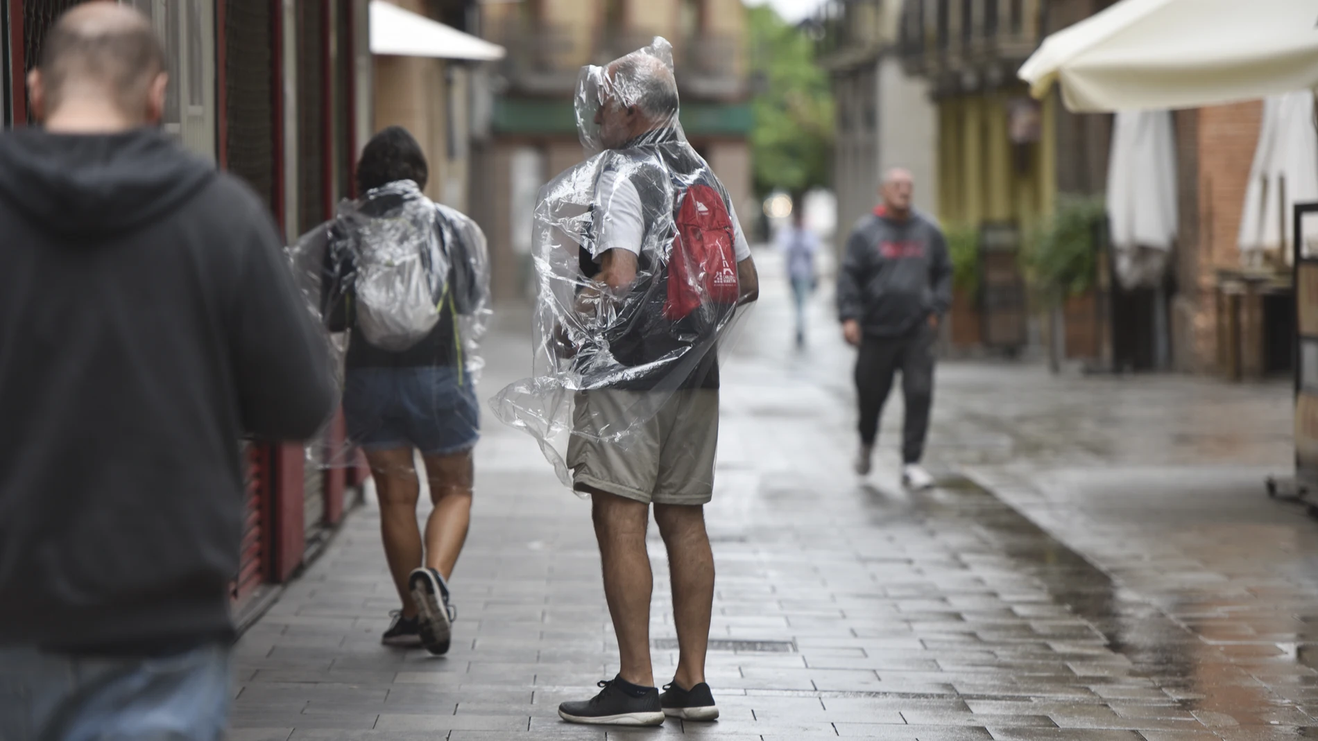 MURCIA.-Las temperaturas bajarán este lunes en el que disminuirá la inestabilidad con lluvias menos intensas