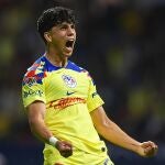 Kevin Álvarez con el América