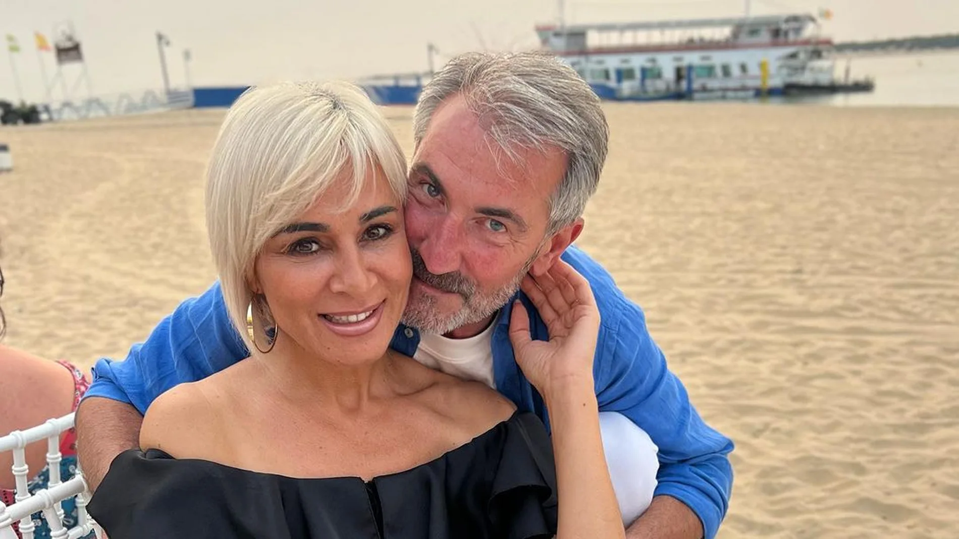 Ana María Aldón y su pareja Eladio