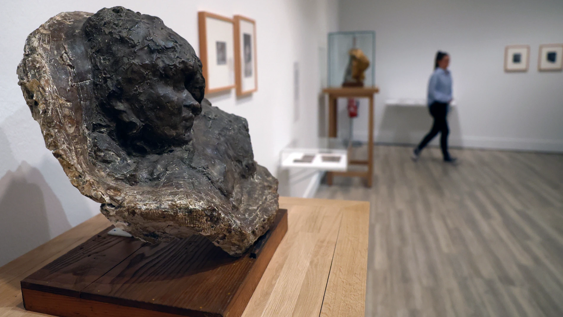MADRID, 19/09/2023.- Vista de la exposición "Medardo Rosso. Pionero de la escultura moderna" presentada este lunes en la Fundación Mapfre de Madrid.EFE/ JJ.Guillen