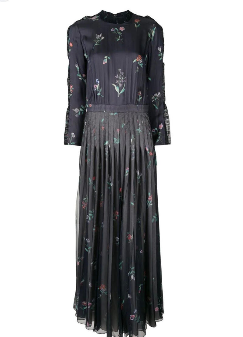 Vestido plisado.