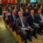 GRAF5757. MADRID, 12/02/2019.- El presidente del tribunal y ponente de la sentencia, Manuel Marchena (4i), junto a los magistrados, Andrés Palomo (i), Luciano Varela (2i), Andrés Martínez Arrieta (3i), y Juan Ramón Berdugo (3d), Antonio del Moral (2d) y Ana Ferrer (d), durante la primera jornada del juicio del "procés" en la Sala de Plenos del Tribunal Supremo, en el que están acusados doce líderes independentistas, incluido el exvicepresident Oriol Junqueras, por el proceso soberanista catalán que derivó en la celebración del 1-O y la declaración unilateral de independencia de Cataluña (DUI). EFE/Emilio Naranjo ***POOL***