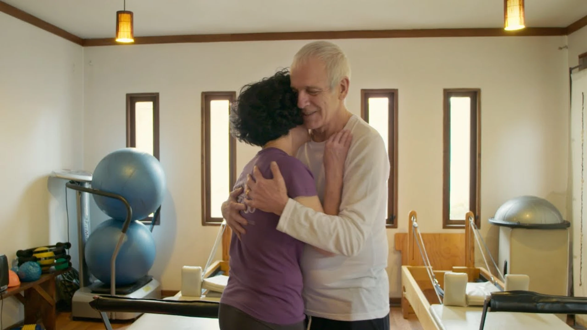 "La memoria infinita": más amable, más humano, menos raro / Maite Alberdi regresa con un nuevo documental tras "El agente topo"