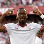 Dodi Lukebakio, en el partido ante el Almería