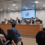 Expertos reclaman acabar con la regulación en el mercado de las telecomunicaciones