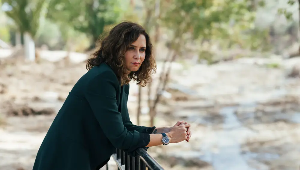 Isabel Díaz Ayuso durante su visita a las obras para paliar los efectos de la Dana en Villamanta @Gonzalo Pére