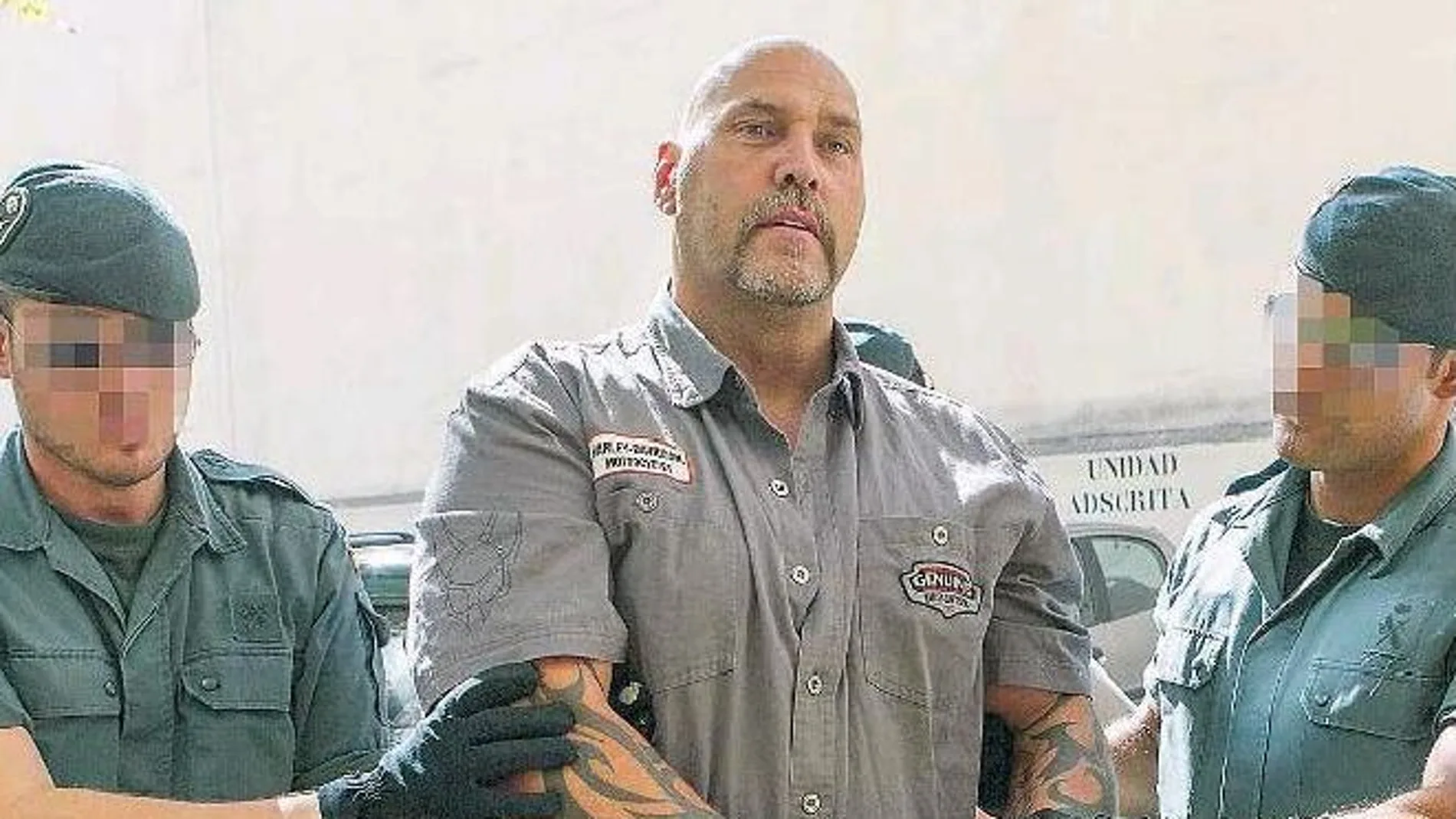 El jefe de «Los Ángeles del Infierno», Fran Hanebuth, en su detención en Mallorca en julio de 2013