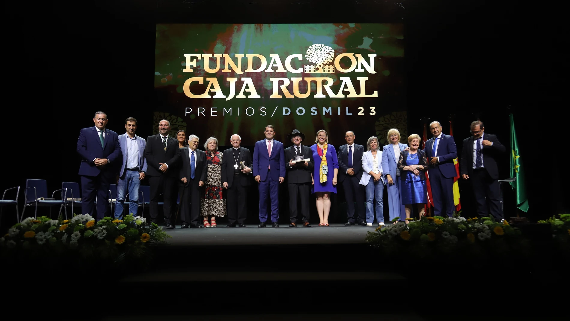 Premiados y autoridades de la Fundación Caja Rural de Zamora