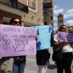 Minuto de silencio en Móstoles por la última víctima de violencia de género