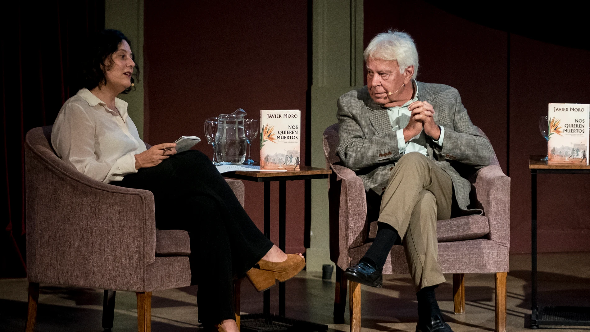 El expresidente del Gobierno Felipe Gonzalez participa en la presentación del libro 'Nos quieren muertos' de Javier Moro, en el Ateneo, a 2 de octubre de 2023, en Madrid (España). El libro narra la historia del líder opositor al gobierno venezolano Leopoldo López, que decidió entregarse a la justicia durante el régimen de Nicolás Maduro y pasó tres años y medio en la prisión de Ramo Verde.A. Pérez Meca / Europa Press02/10/2023