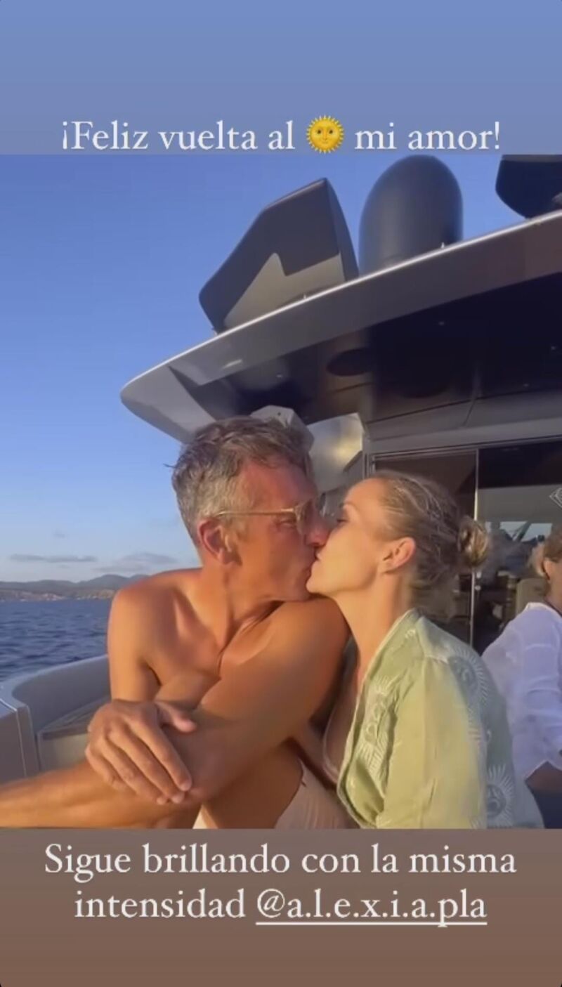 Joaquín Prat felicita a Alexia Pla por su cumpleaños