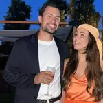 Carolina Monje y su futuro marido, Álex Lopera