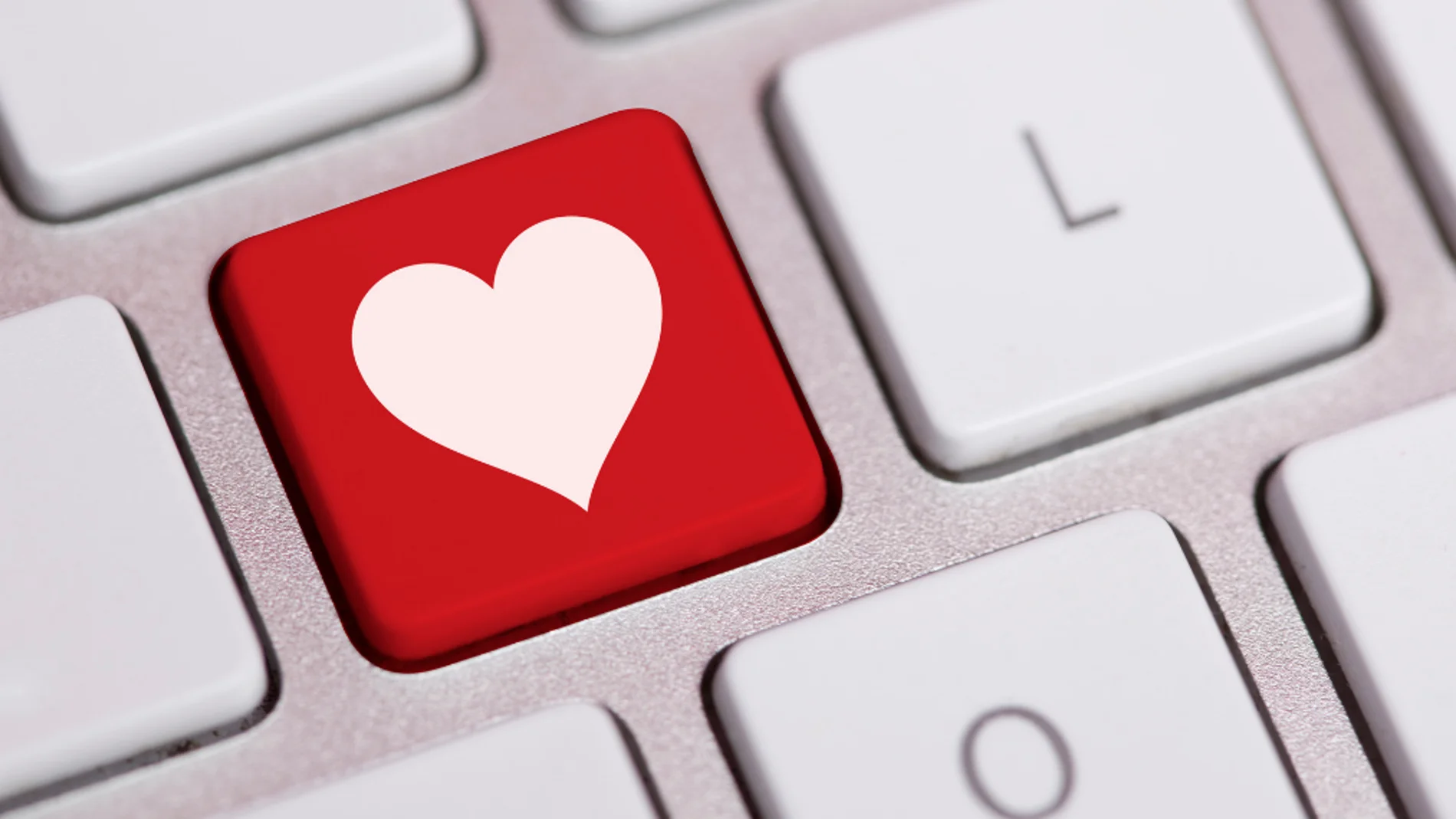 Swipe con confianza: Tinder y Somos Estupendas revelan las claves del bienestar mental en la búsqueda del amor