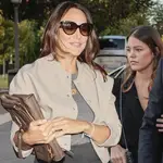 Tamara Falcó con su primo Álvaro Falcó e Isabelle Junot