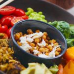 Garbanzos al rescate: cómo convertir una ensalada en una fuente de proteínas