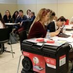 La Junta y Fundación Vodafone España formarán a 160 docentes y más de 2.300 estudiantes de 60 centros en la Comunidad en competencias digitales