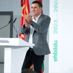 Otegi en una conferencia política de su partido en Vitoria