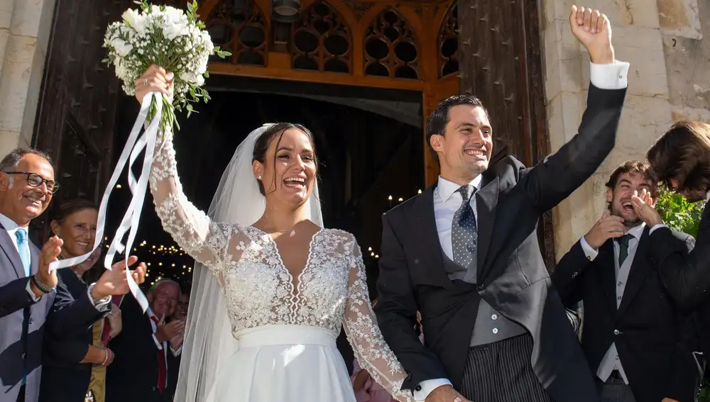 Carolina Monje y Álex Lopera se dan el 'Sí, quiero'