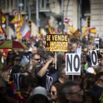 Manifestación contra la negociación con ERC y JxCat para la investidura