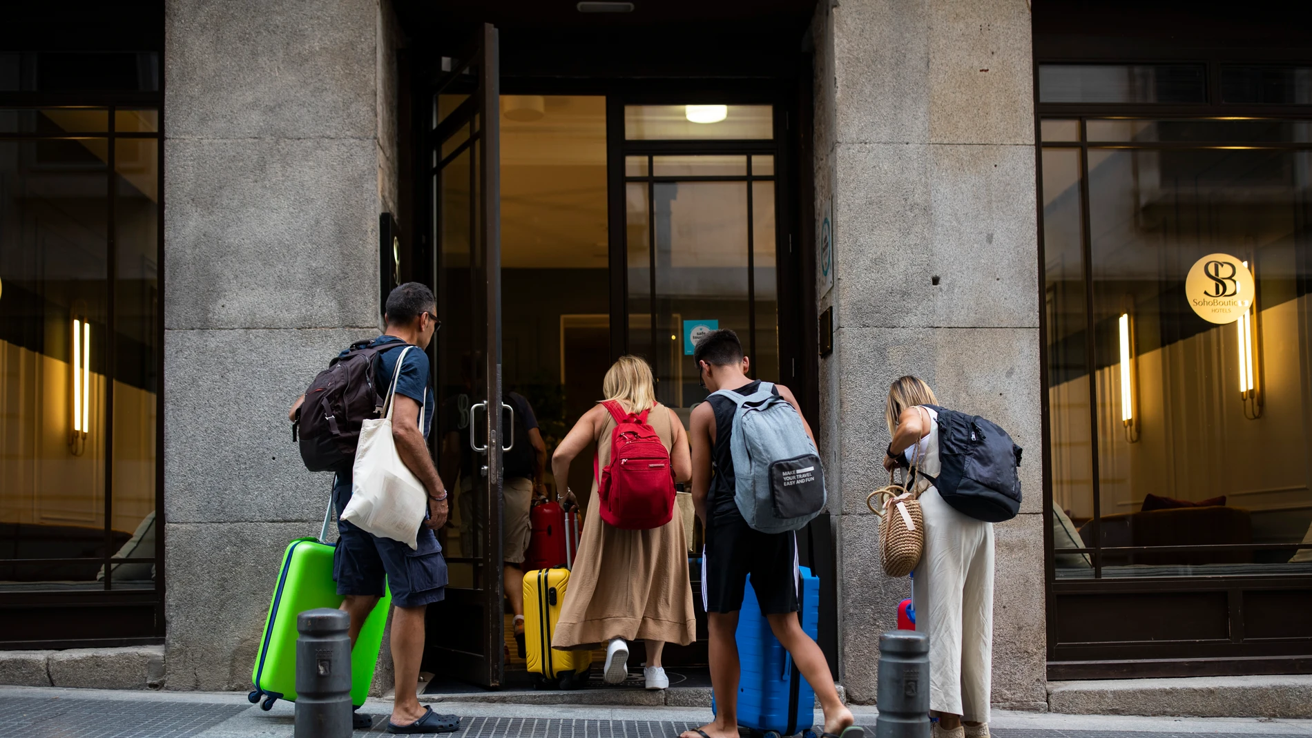 Turistas en Madrid.