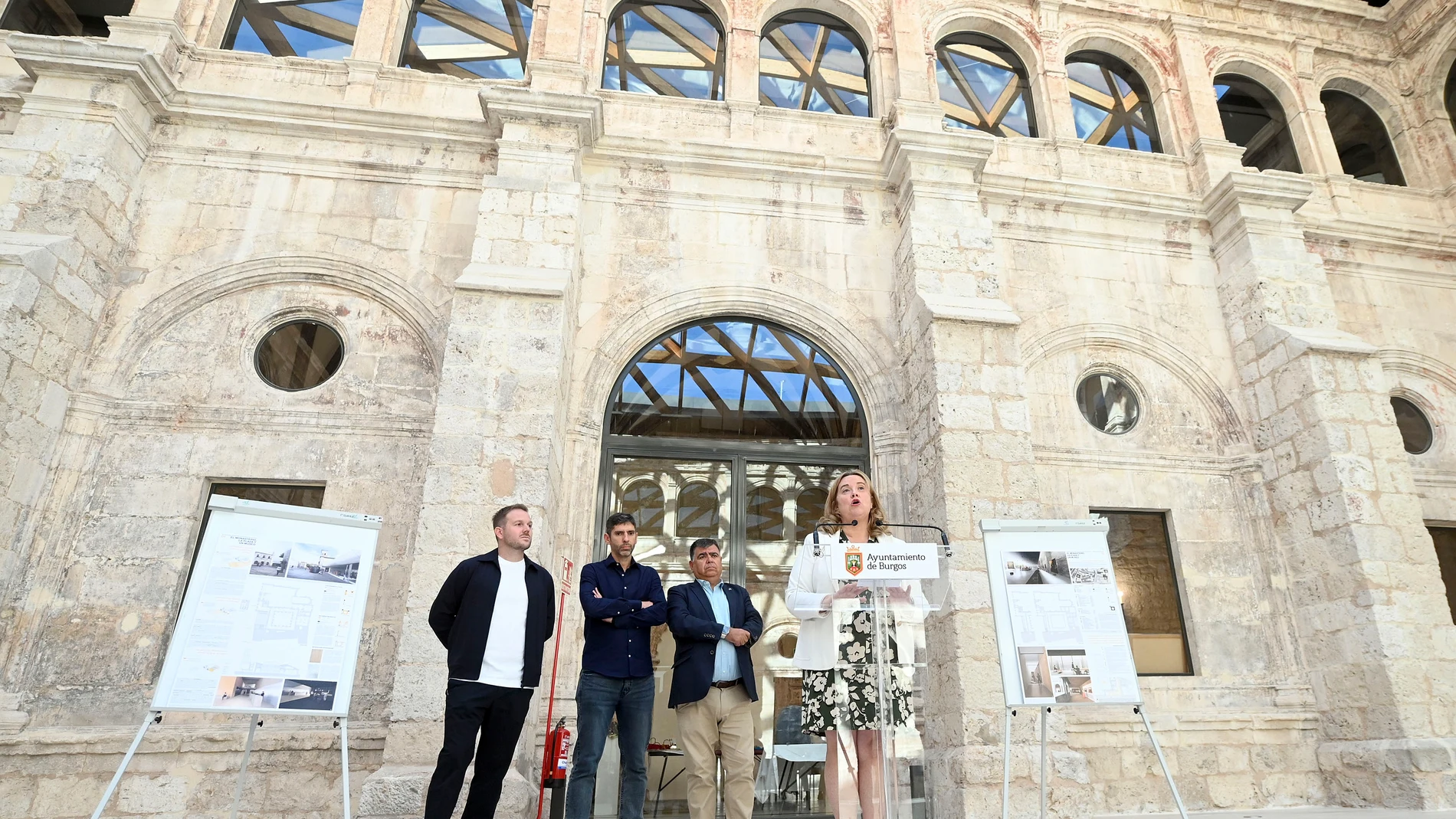 Cristina Ayala informa sobre la reforma del Monasterio de San Juan de Burgos