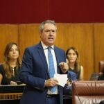 El secretario general del PSOE-A, Juan Espadas, en el Pleno del Parlamento andaluz.