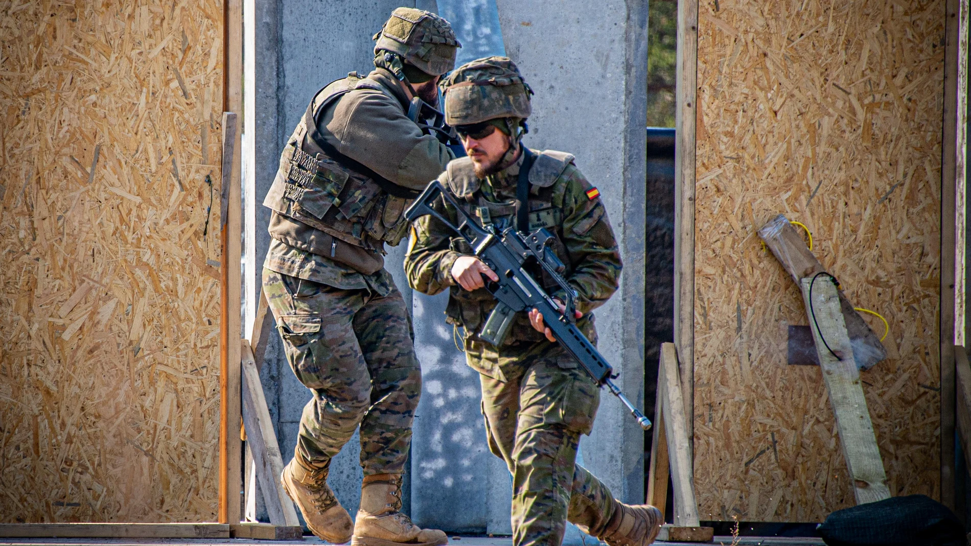 Militares españoles en unas maniobras en Lituania con la OTAN.