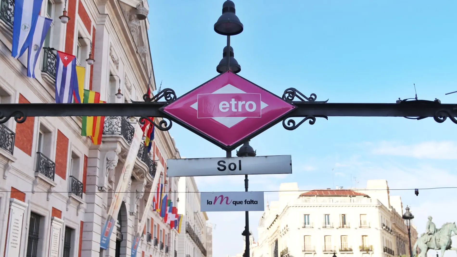 #laMquefalta viste de rosa la estación de Metro de Sol para dar visibilidad al cáncer de mama metastásico