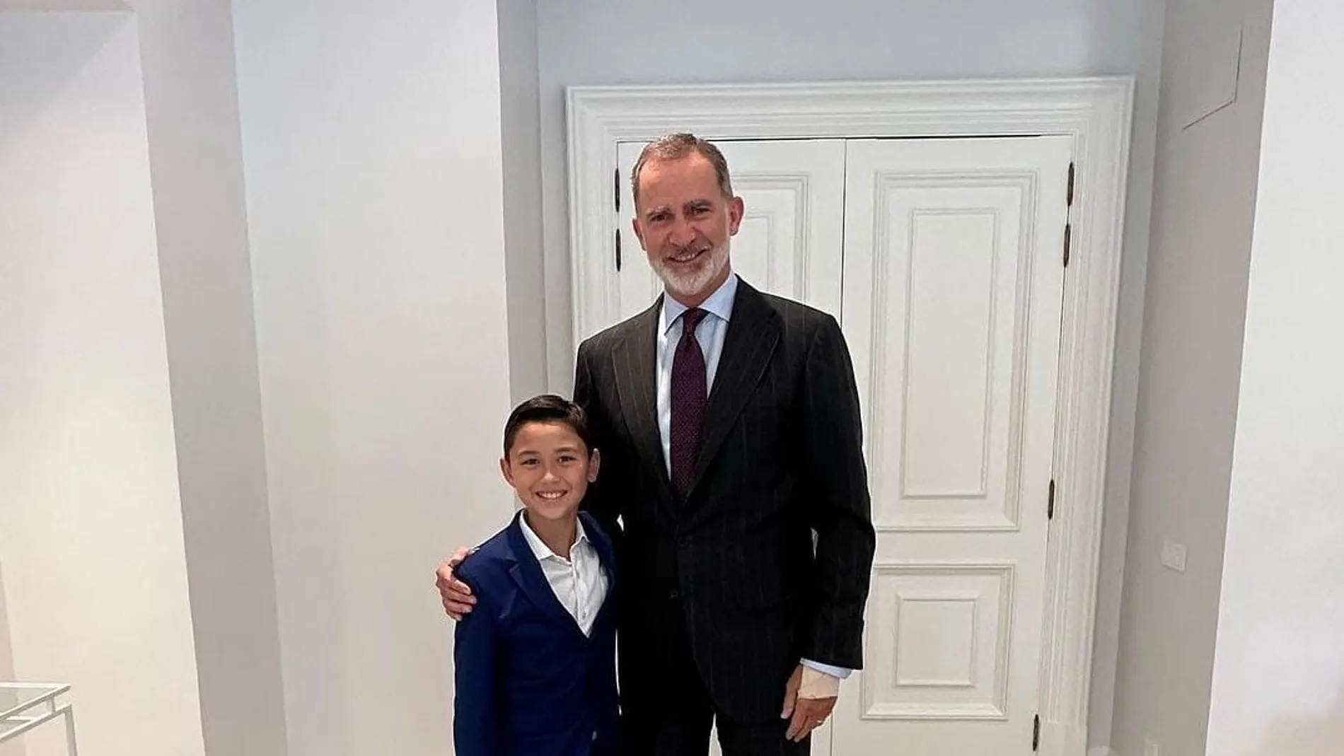 El Rey Felipe VI protagoniza un tierno encuentro con su primo