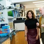La presidenta de la Comunidad de Madrid, Isabel Díaz Ayuso, analiza en Nueva York con Rafael Yuste la puesta en marcha de Spain Neurotech para integrar neurociencia e IA