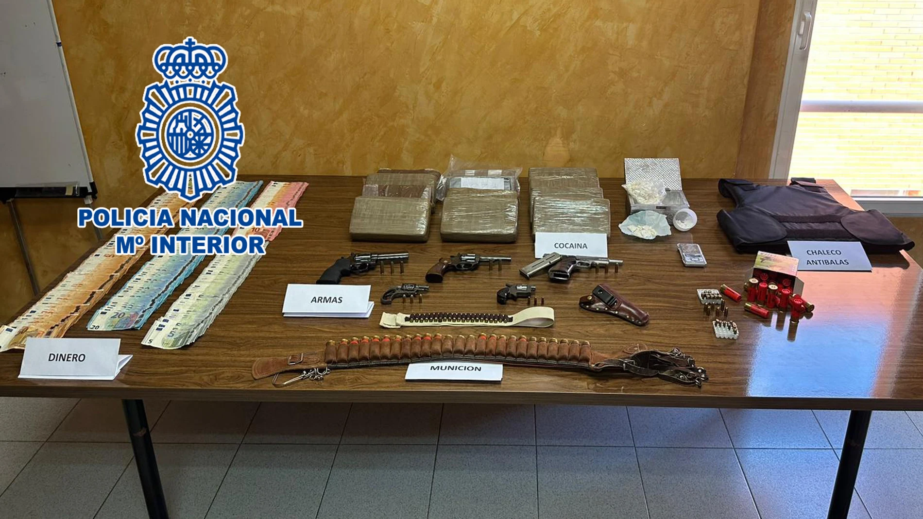 La Policía Nacional desarticula un grupo criminal dedicado a la distribución de droga en vehículos “caleteados” e incauta cerca de 14 kilos de cocaína