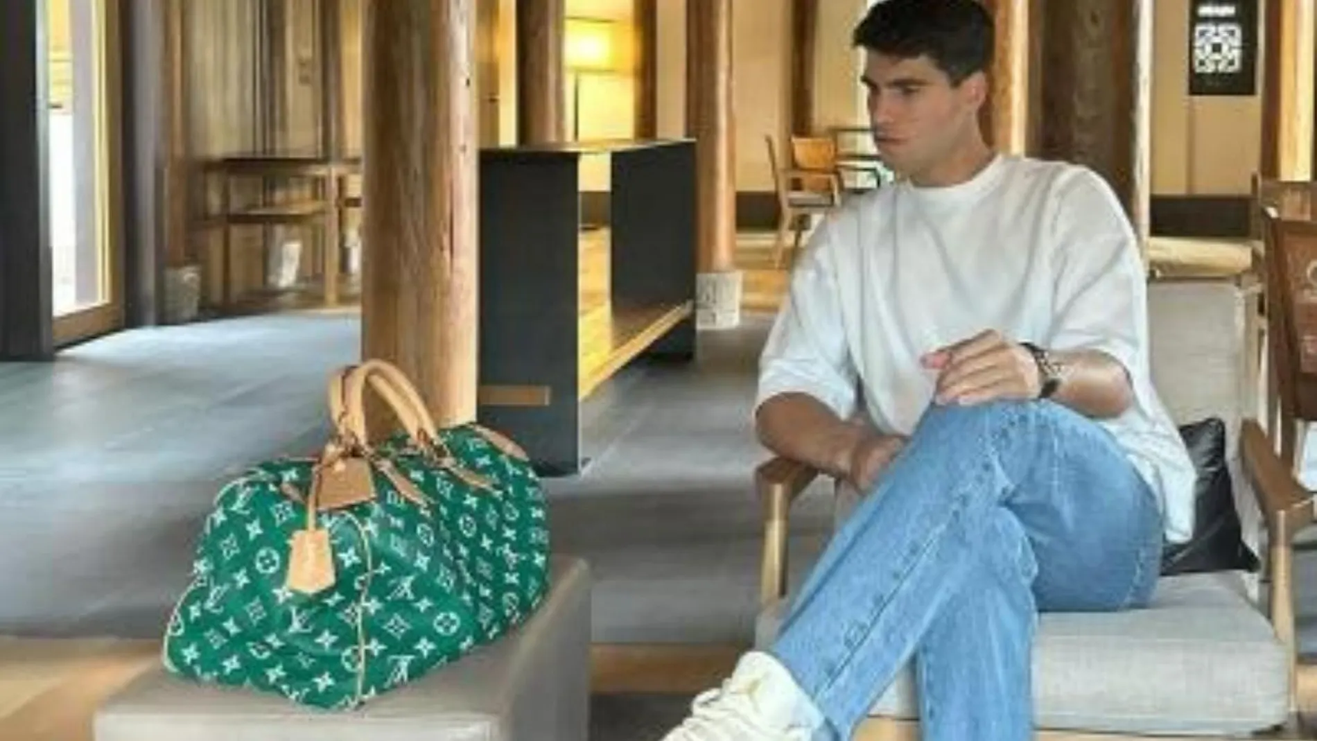 Esto es lo que cuesta el nuevo bolso de Carlos Alcaraz