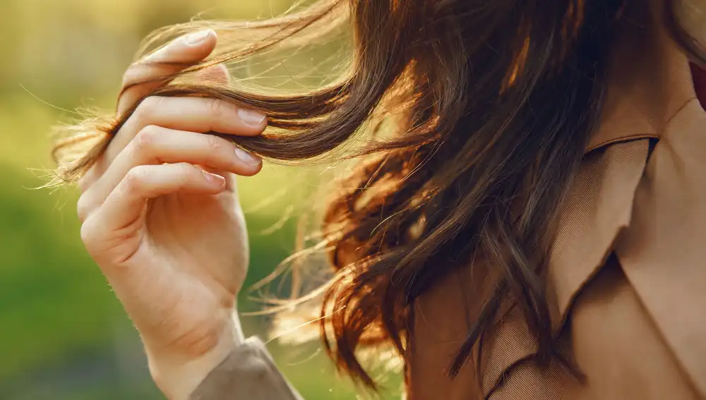 Cómo evitar que se nos caiga el pelo en otoño
