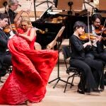 La imponente presencia de la cantaora Esperanza Fernández 