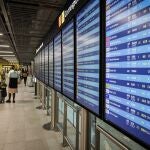 Economía.- Evacúan siete aeropuertos en Francia por amenazas de bomba y objetos sospechosos