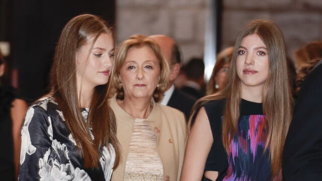 La Infanta Sofía reaparece en Oviedo.