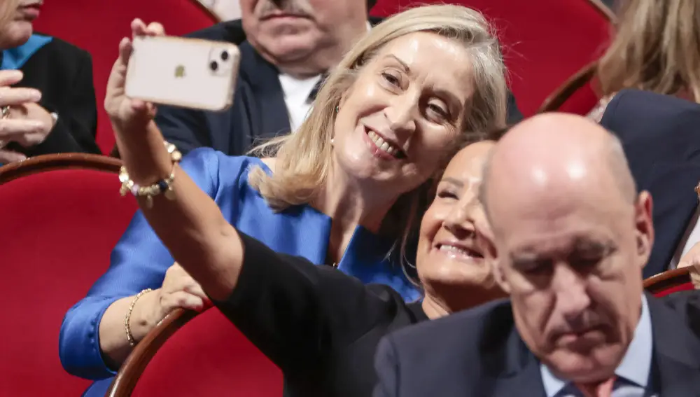 Paloma Rocasolano y Ana Pastor en los Premios Princesa de Asturias 2023