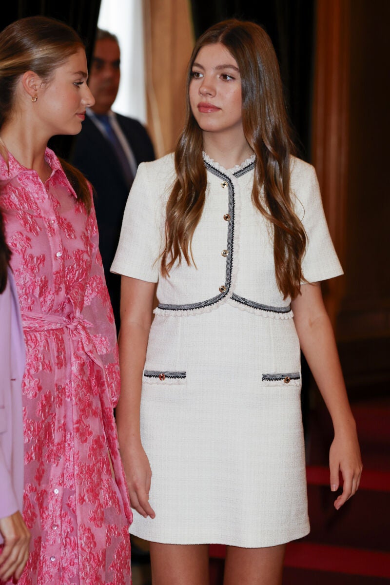 La Infanta Sofía con vestido corto de Sandro.