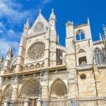 Fachada de la catedral de León