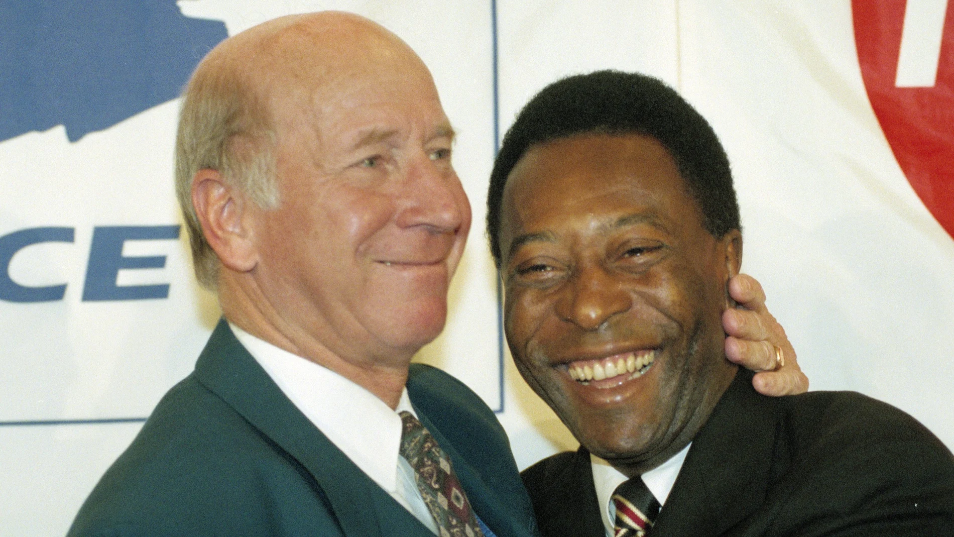 Muere a los 86 años Bobby Charlton, leyenda del fútbol inglés