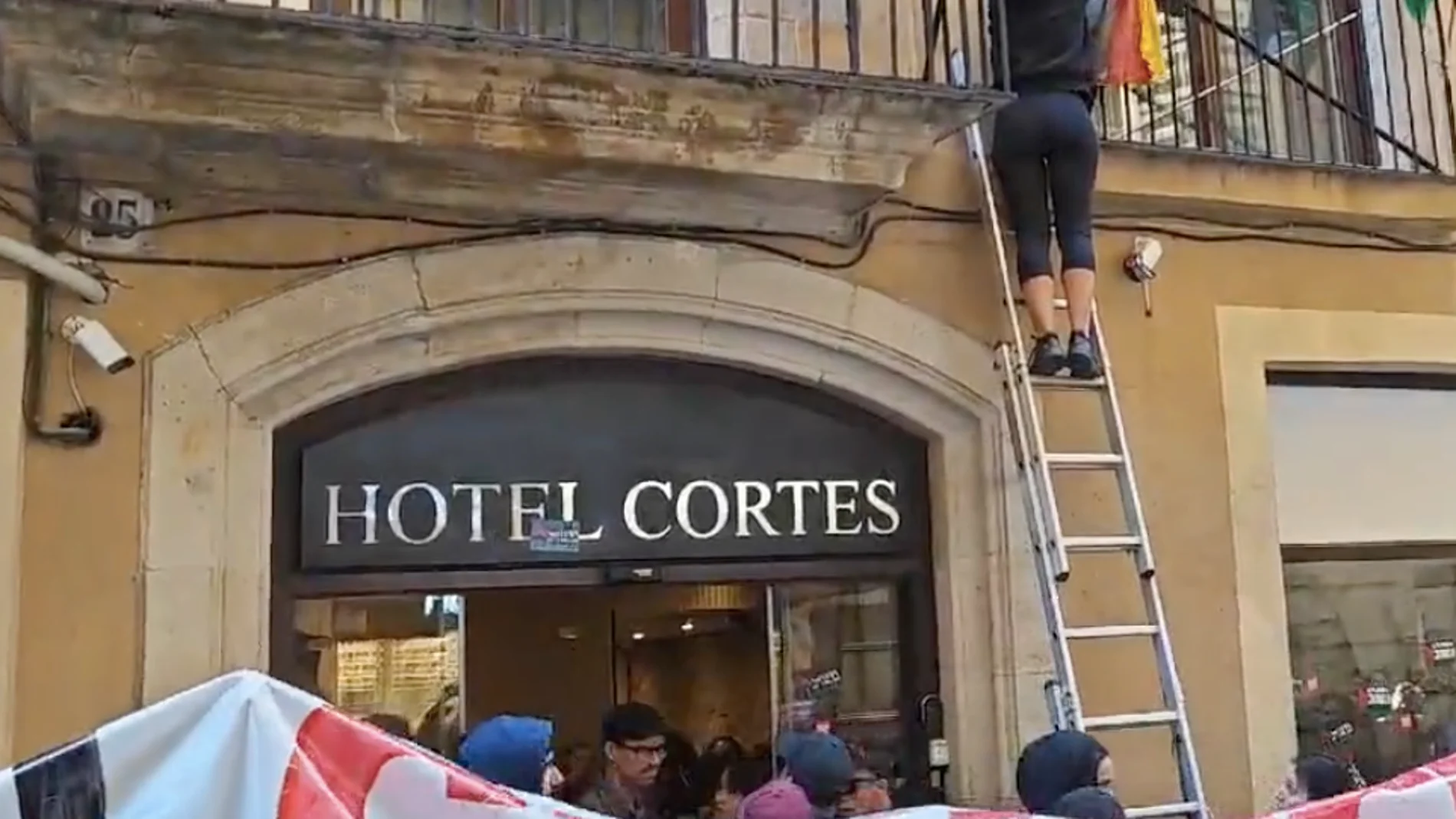 Manifestantes pro-Palestina ocupan el hotel de un magnate israelí en Barcelona
