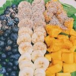 Los arándanos, las espinacas y las semillas de chía son tres de los superalimentos que recomienda la OMS para ser más feliz